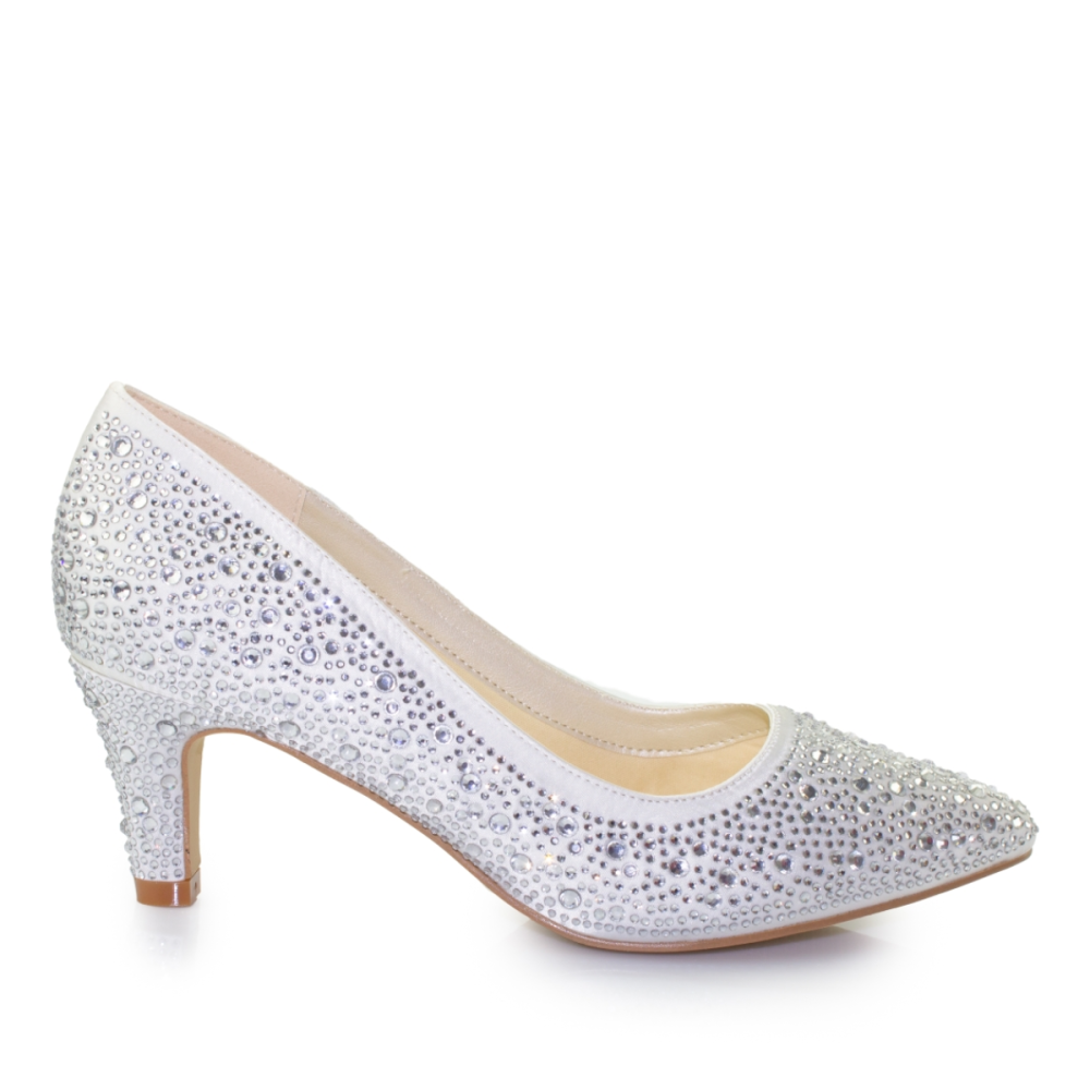 Macys Wedding Heels 2024 www.houwelings