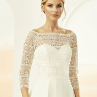 Lace bolero Avalia E332