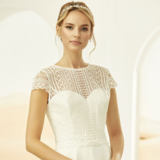 Lace bolero Avalia E324