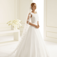 Veil with lace edge Avalia S155