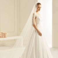 Veil with lace edge Avalia S202