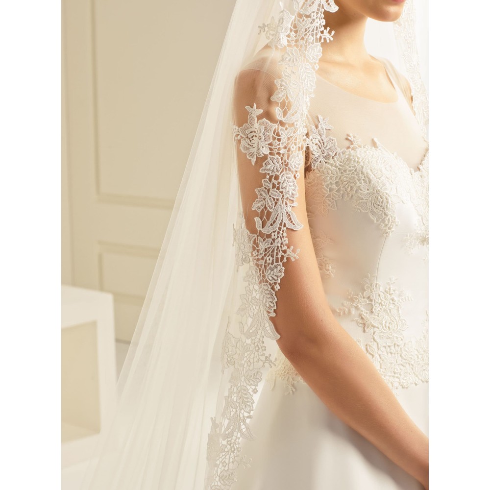 Veil with lace edge Avalia S202