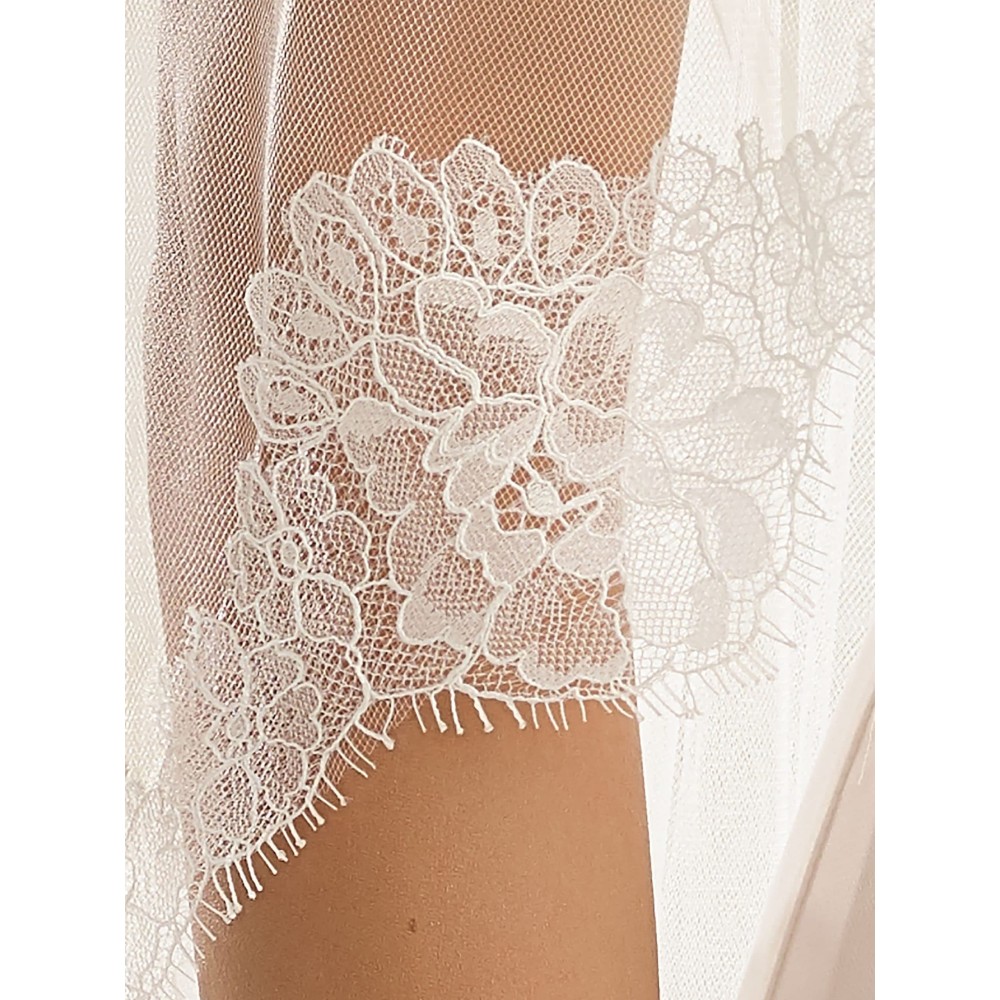 Veil with lace edge Avalia S168