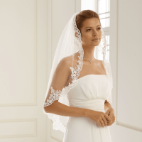 Veil with lace edge Avalia S103