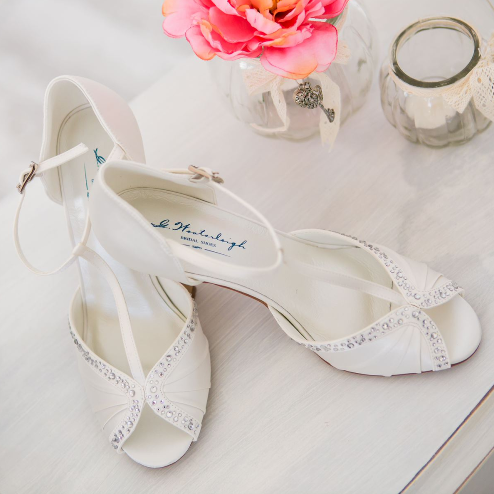 High heel shoes Wedding shoes G. Westerleigh Tiffany Ivory