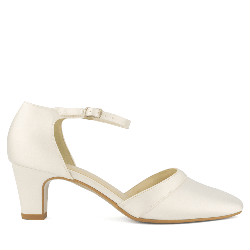 Avalia on sale bridal shoes